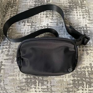 Black Lululemon everywhere belt bag